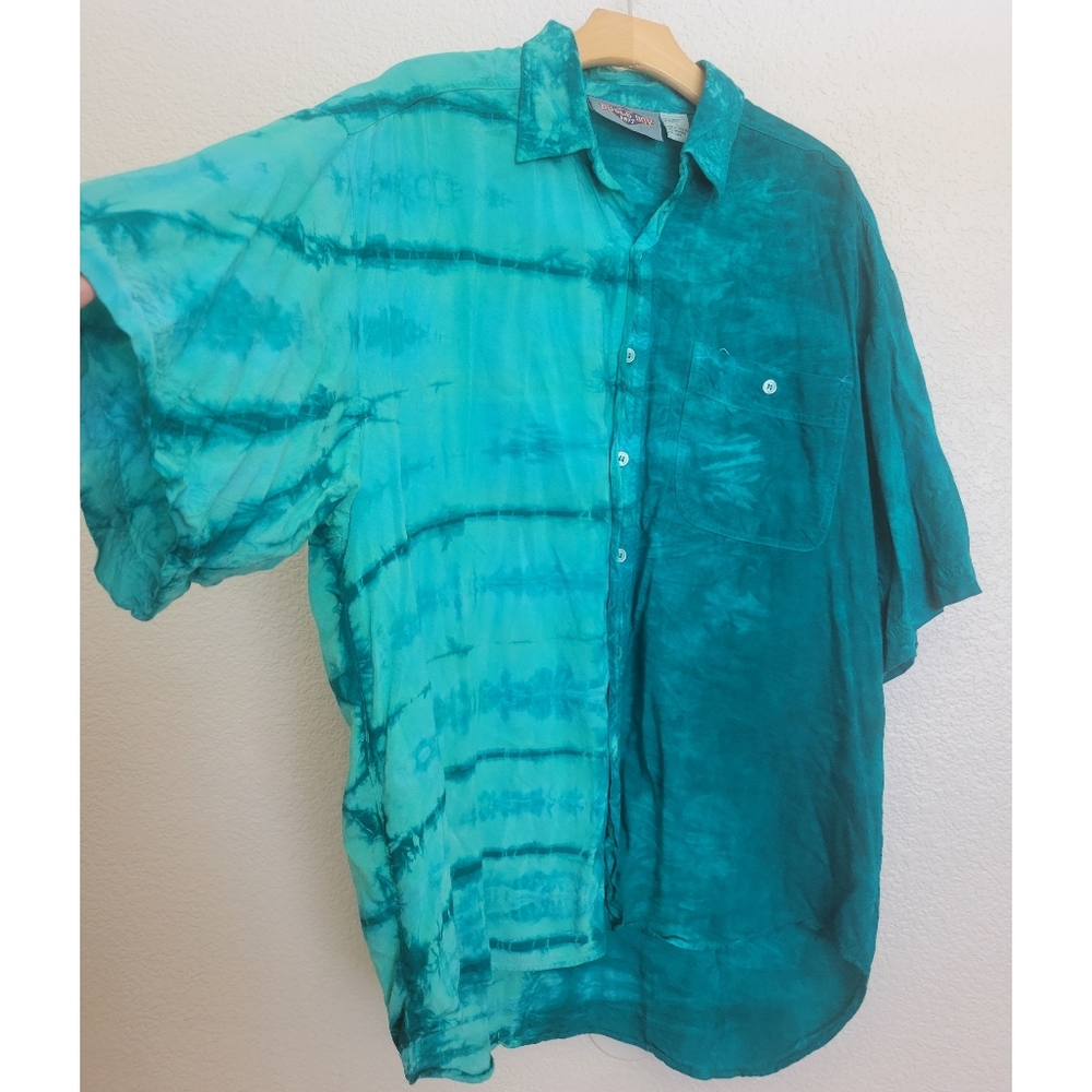 VNT Bugle Boy mens tie dye cotton button up Size large